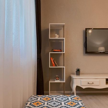 Hotspot Apartments - City Center Priştine Dış mekan fotoğraf