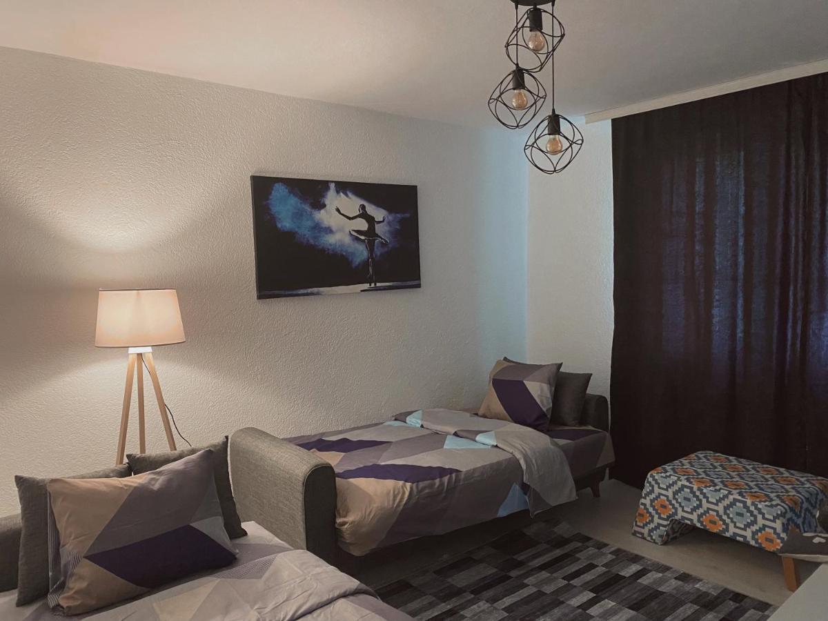 Hotspot Apartments - City Center Priştine Dış mekan fotoğraf