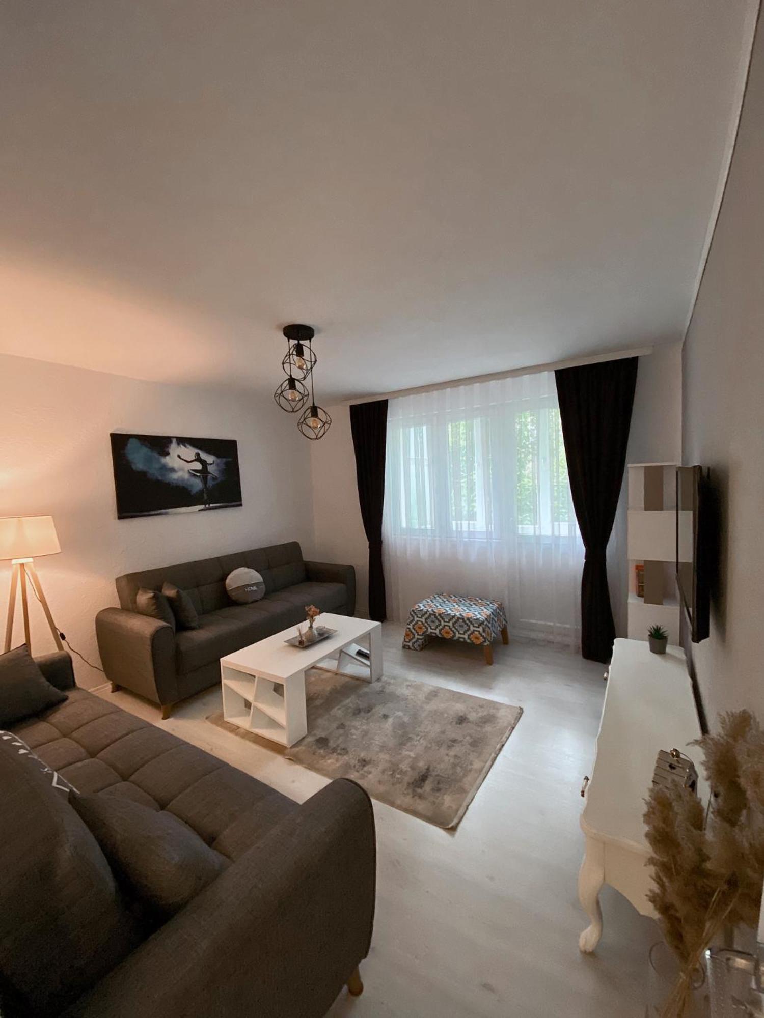 Hotspot Apartments - City Center Priştine Dış mekan fotoğraf