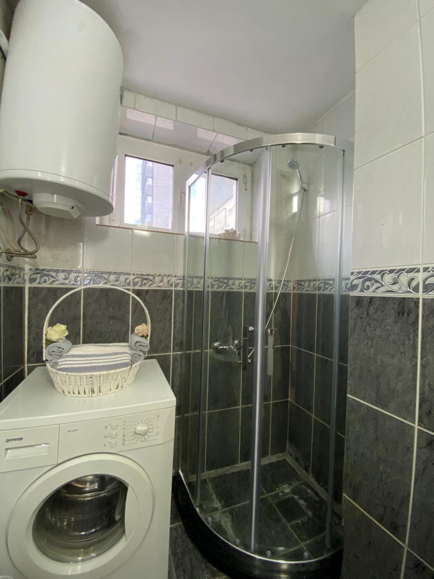Hotspot Apartments - City Center Priştine Dış mekan fotoğraf