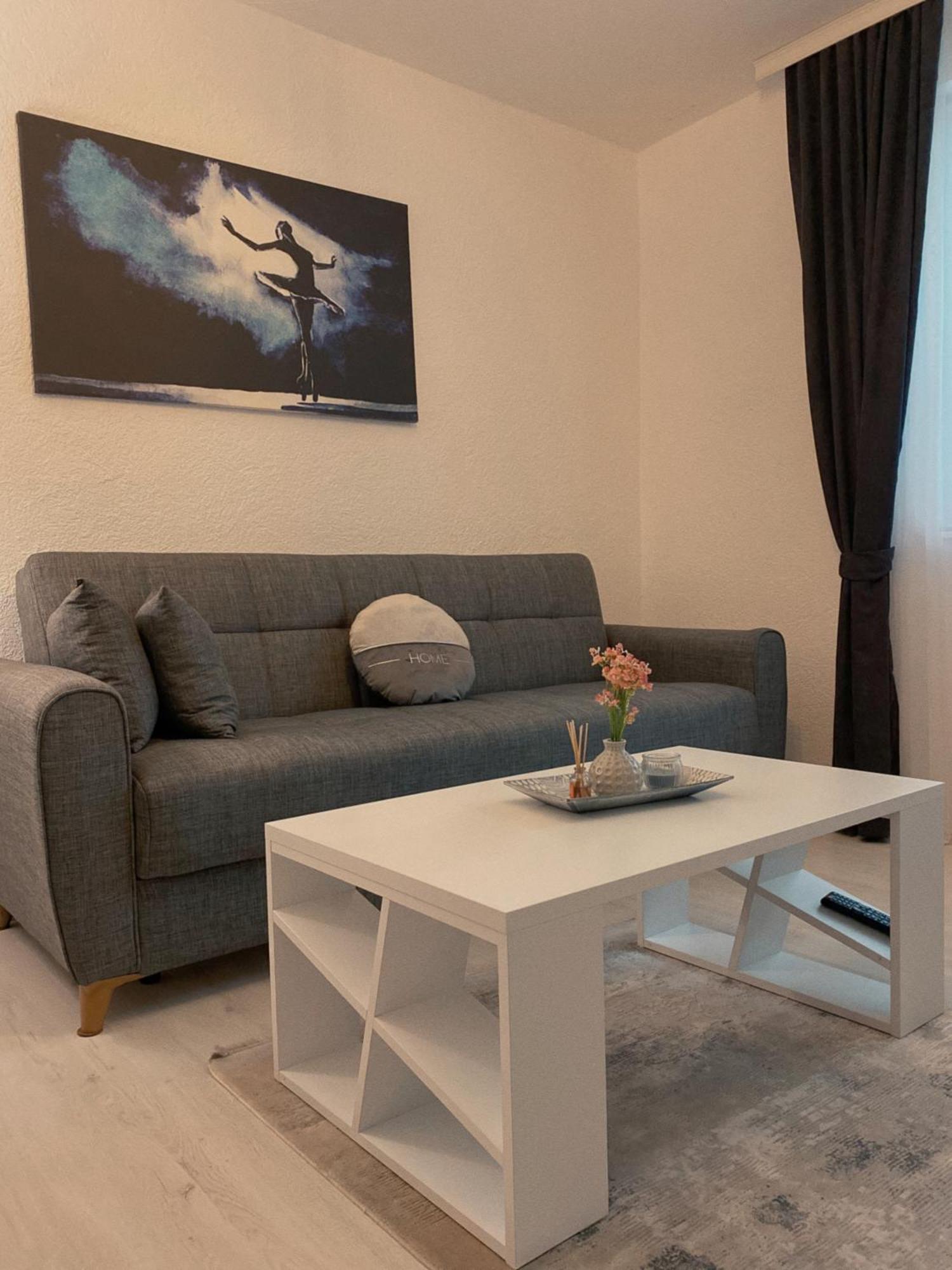 Hotspot Apartments - City Center Priştine Dış mekan fotoğraf